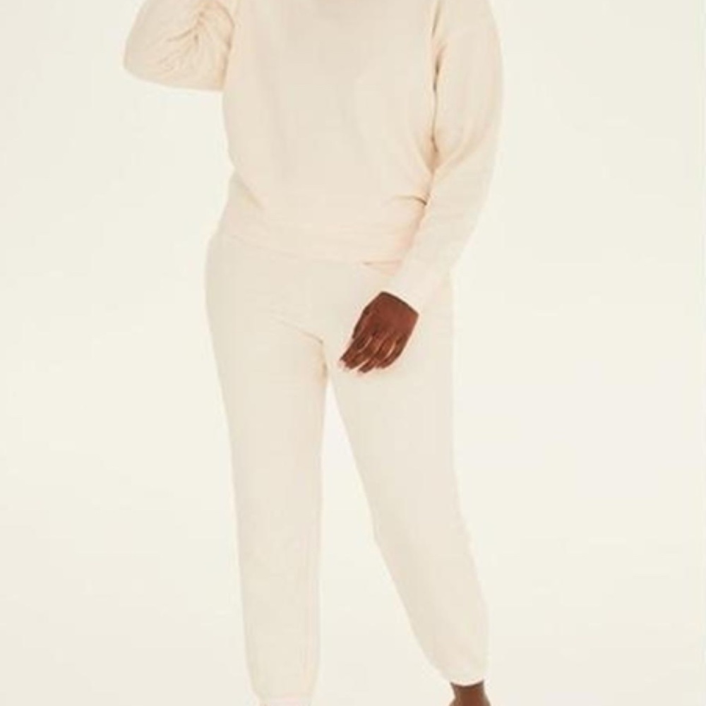 Girlfriend Collective Classic Joggers in Ecru